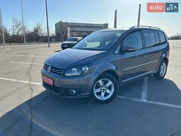Авто Volkswagen Touran 2011 № 8572013