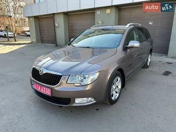 Авто Skoda Superb 2013 № 8572108