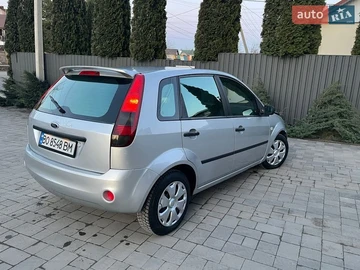 Авто Ford Fiesta 2005 № 8572166