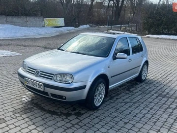 Авто Volkswagen Golf 2001 № 8572232