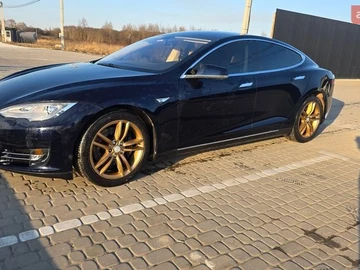 Авто Tesla Model S 2013 № 8572429