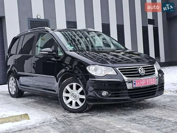 Авто Volkswagen Touran 2010 № 8572949