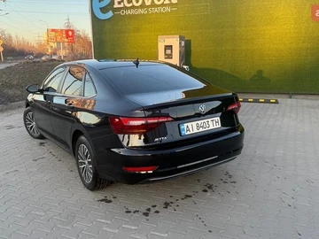 Авто Volkswagen Jetta 2019 № 8573127