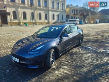 Авто Tesla Model 3 2021 № 8573131