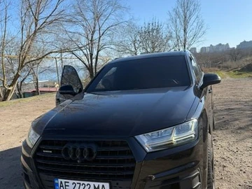 Авто Audi Q7 2016 № 8573133