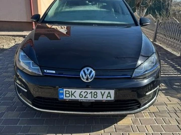 Авто Volkswagen E-Golf 2015 № 8573393