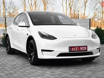 Авто Tesla Model Y 2023 № 8573612