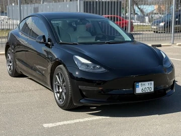 Авто Tesla Model 3 2021 № 8573952