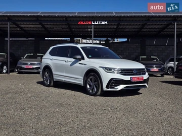 Авто Volkswagen Tiguan Allspace 2022 № 8574196