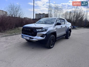 Авто Toyota Hilux 2023 № 8574207