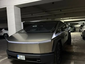 Авто Tesla Cybertruck 2024 № 8574220