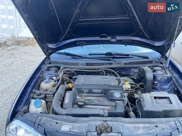 Авто Volkswagen Golf 2001 № 8574253