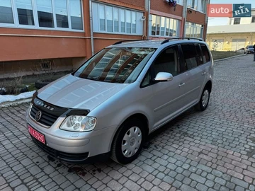Авто Volkswagen Touran 2004 № 8574294