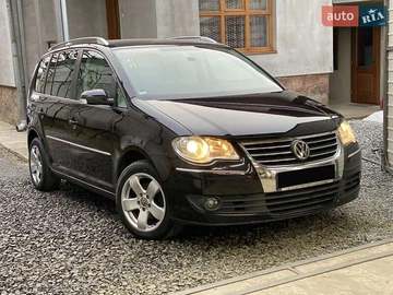 Авто Volkswagen Touran 2007 № 8574335