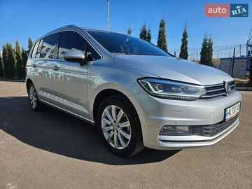 Авто Volkswagen Touran 2017 № 8574829