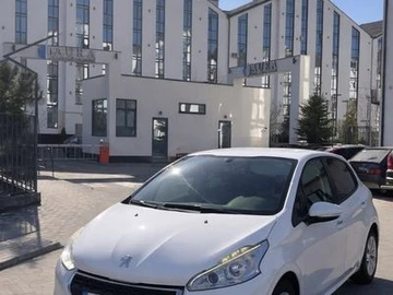 Авто Peugeot 208 2013 № 8575420