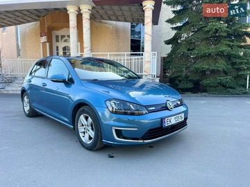 Авто Volkswagen E-Golf 2016 № 8575433