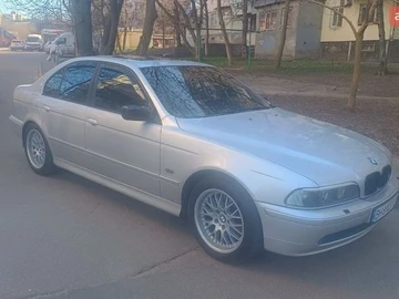 Авто BMW 5 Series 2002 № 8575435