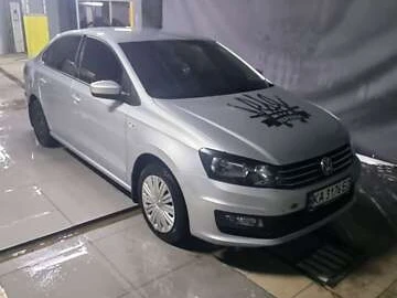 Авто Volkswagen Polo 2017 № 8575511