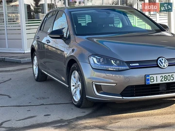 Авто Volkswagen E-Golf 2016 № 8575519