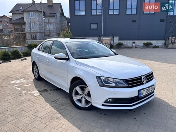 Авто Volkswagen Jetta 2016 № 8575571