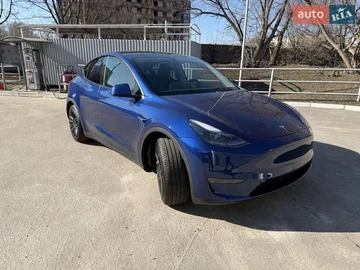 Авто Tesla Model Y 2023 № 8575874