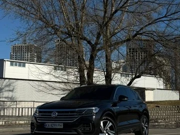 Авто Volkswagen Touareg 2020 № 8576127