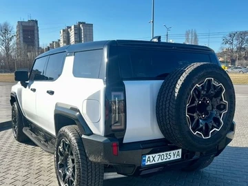 Авто GMC Hummer Ev 2024 № 8576140
