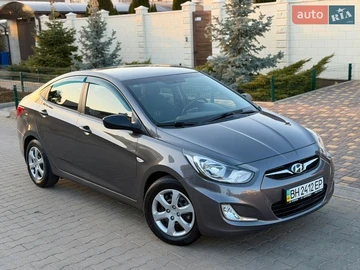 Авто Hyundai Accent 2013 № 8576595