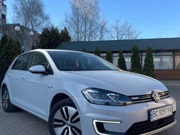 Авто Volkswagen E-Golf 2017 № 8576714