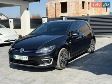Авто Volkswagen E-Golf 2019 № 8576813