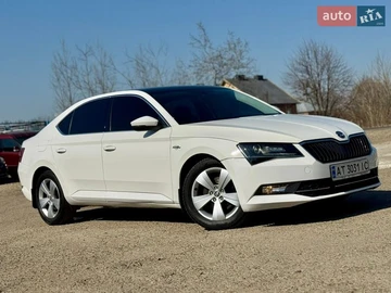 Авто Skoda Superb 2017 № 8576848