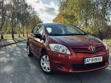 Авто Toyota Auris 2010 № 8576906