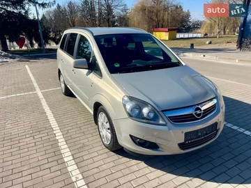 Авто Opel Zafira 2010 № 8577266