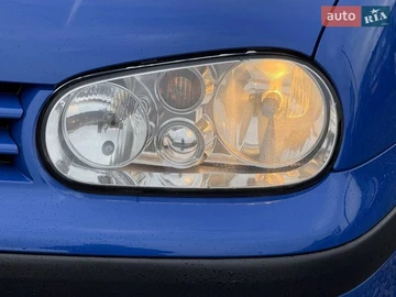 Авто Volkswagen Golf 2001 № 8577436