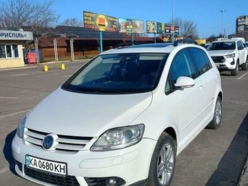 Авто Volkswagen Golf Plus 2008 № 8577476