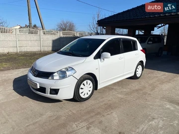 Авто Nissan Tiida 2010 № 8577923