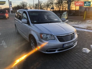 Авто Chrysler Town Country 2012 № 8577968