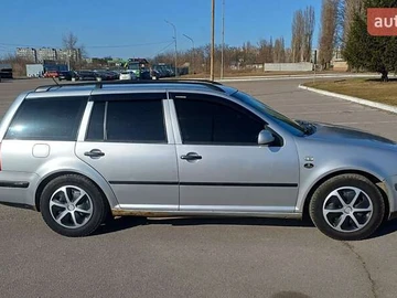 Авто Volkswagen Golf 2001 № 8578277