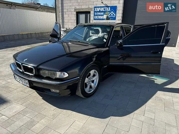 Авто BMW 7 Series 2001 № 8578380