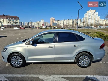 Авто Volkswagen Polo 2012 № 8578566