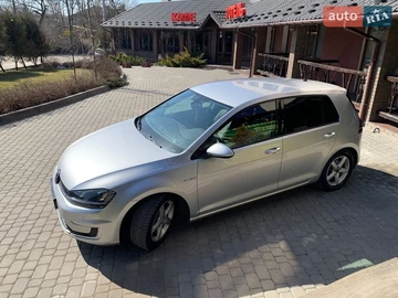 Авто Volkswagen E-Golf 2015 № 8578570