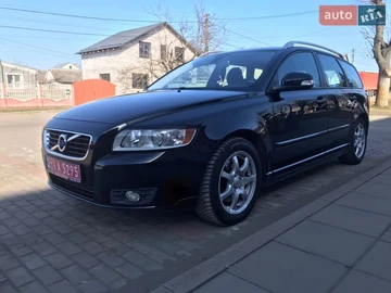 Авто Volvo V50 2012 № 8578590