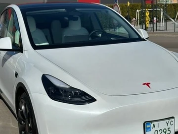 Авто Tesla Model Y 2023 № 8578764