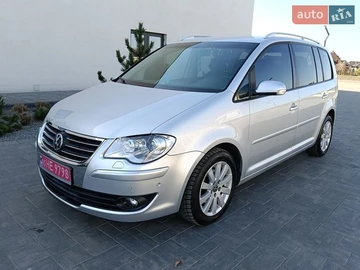 Авто Volkswagen Touran 2009 № 8579151