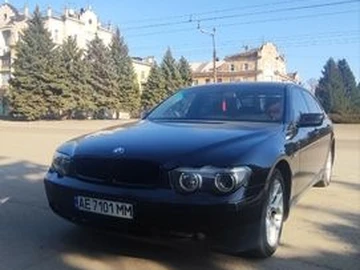 Авто BMW 7 Series 2003 № 8579169