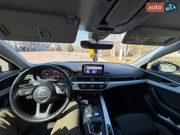 Авто Audi A4 2017 № 8579601