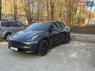 Авто Tesla Model Y 2024 № 8579677
