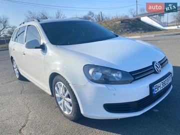 Авто Volkswagen Golf 2010 № 8580103