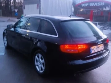 Авто Audi A4 2011 № 8580348